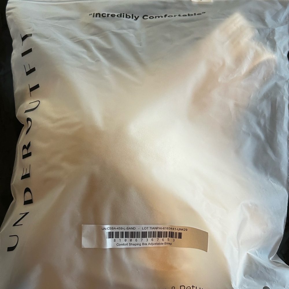 Underoutift 459 Comfort Shaping Bra with adjustable straps (L) - Picture 3 of 4